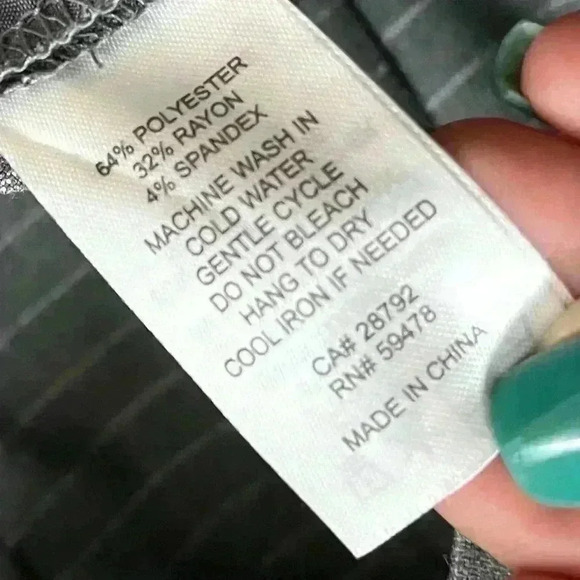 Adrienne Vittadini Gray Rayon Pin Stripe Flat Front Fitted Slim Ankle Pants (6) - Picture 11 of 14